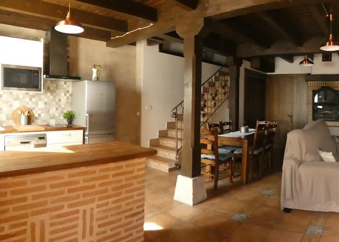 Lagar Ii Con Jacuzzi Hébergement de vacances Curiel de Duero