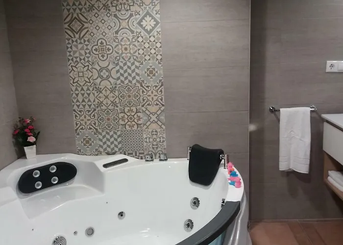 Lagar Ii Con Jacuzzi Hébergement de vacances Curiel de Duero